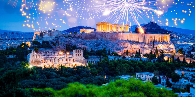 Christmas in Greece: Tradition, Coziness, and the Path to Your Own Property in Hellas