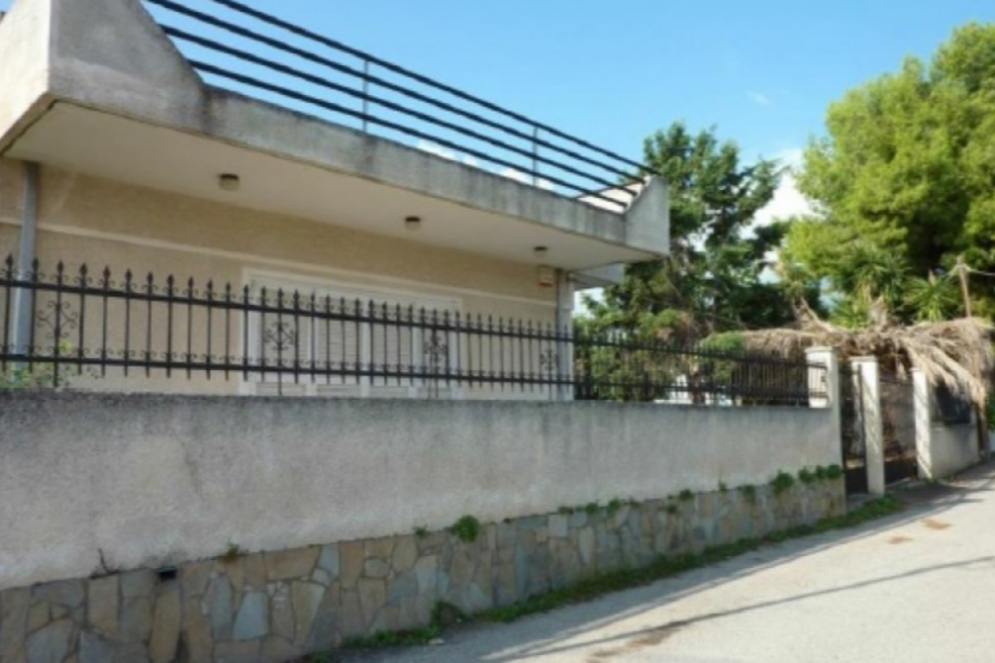 Haus, 225m², Aigio (Achaia), 160.000 € | Cerved Property Services S.A.