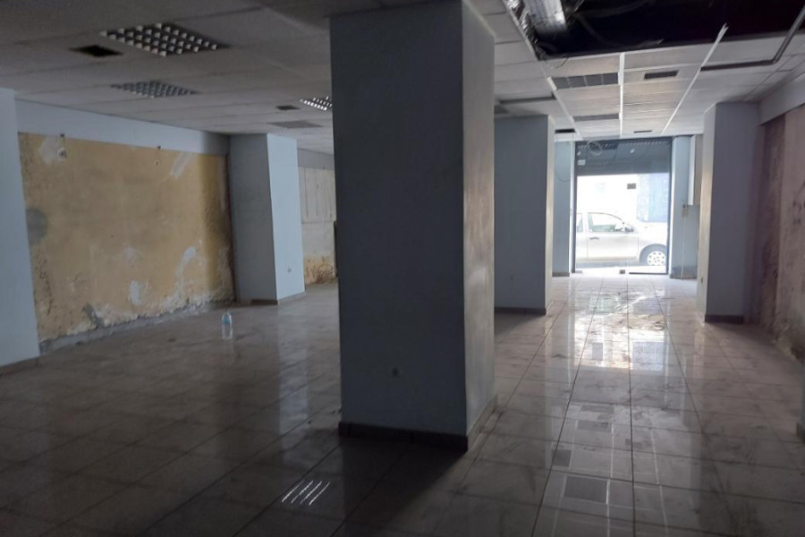 Commercial property, 1458m², Agia Sofia (Piraeus), 950.000 € | Cerved Property Services S.A.