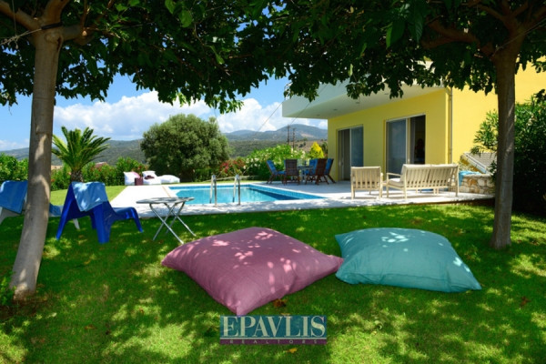 Haus, 200m², Kyparissia (Messinia), 650.000 € | EPAVLIS REALTORS