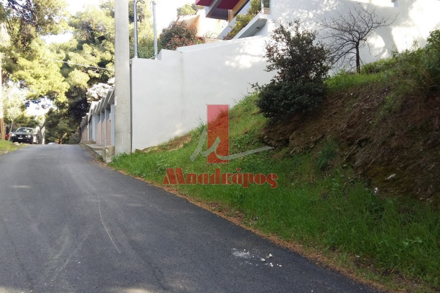 Land, 965m², Penteli (North Athens), 500.000 € | Balkamou Real Estate