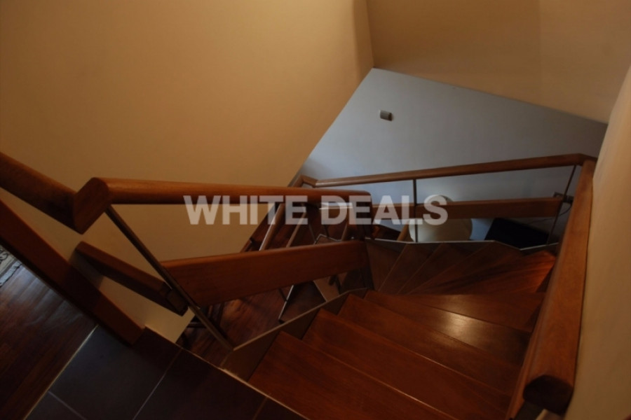 Residence, 165m², Glyfada (South Athens), 430.000 € | WHITE DEALS