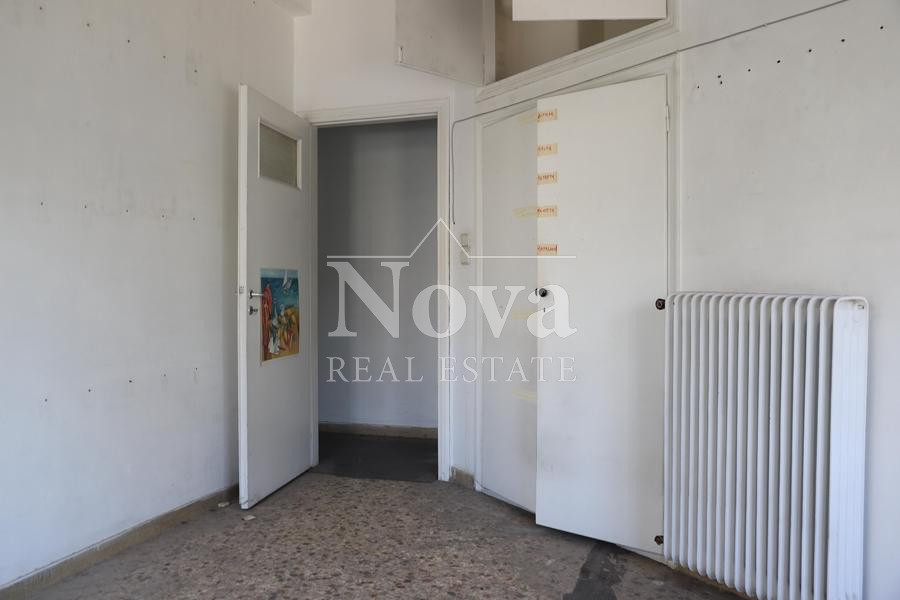 Wohnung, 152m², Gkazi - Metaxourgeio - Votanikos (Athen Zentrum), 300.000 € | NOVA REAL ESTATE